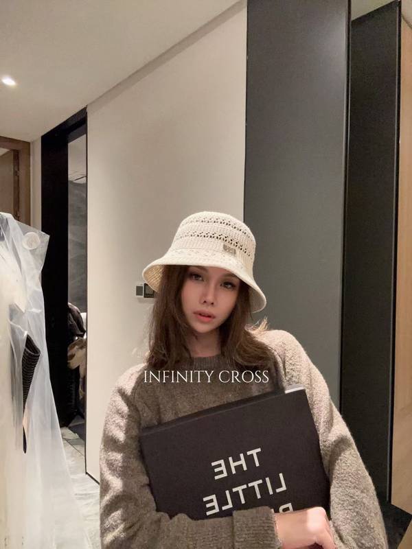 Miu Miu Hat MUH00210-1